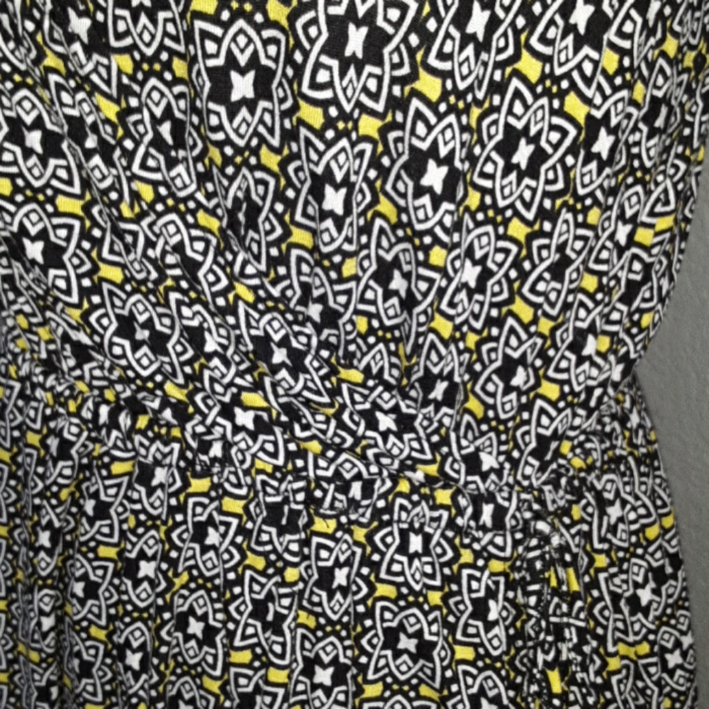 Dress - Picture 3 of 7